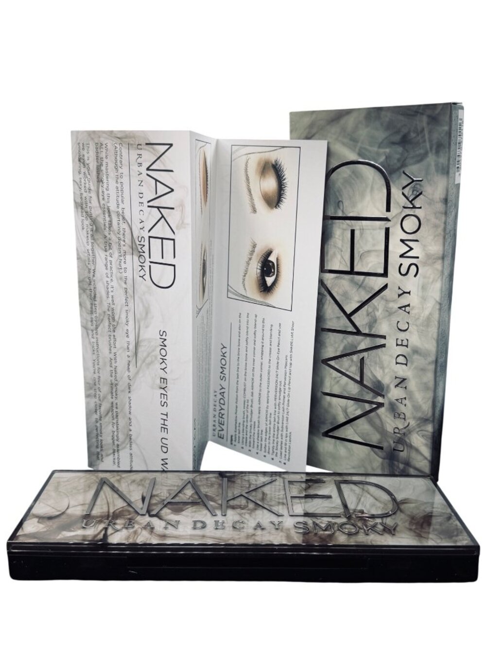 NIB Urban Decay Naked Smoky Eyeshadow Palette 12 Shades & Brush | VTG Icon Indie - Picture 11 of 11